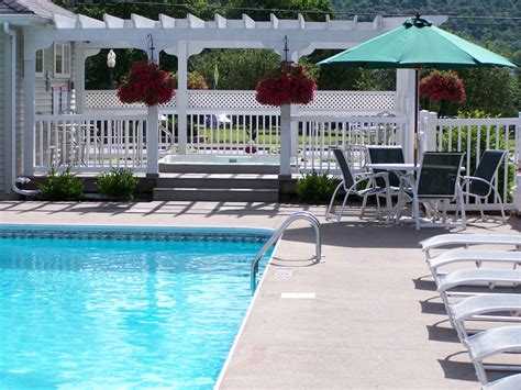 Lake George Hotel Outdoor Heated Pool, Hot Tub, Fitness Center ...