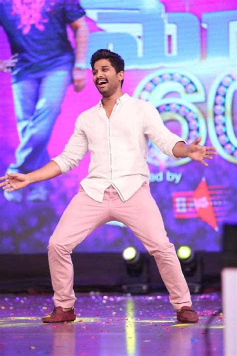 Allu Arjun Dance Performance at Mega60 function photos | Dance ...