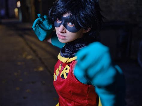 Robin cosplay : r/Robin