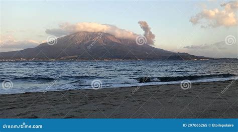 Sakurajima Volcano Eruption of Volcanic Ash Seen from Kagoshima Beach ...