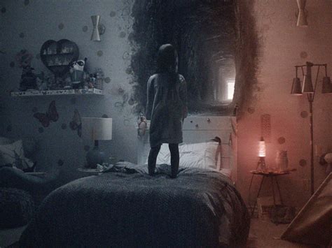 ‘Paranormal Activity VR’ is So Scary Someone Threw Off Their Headset