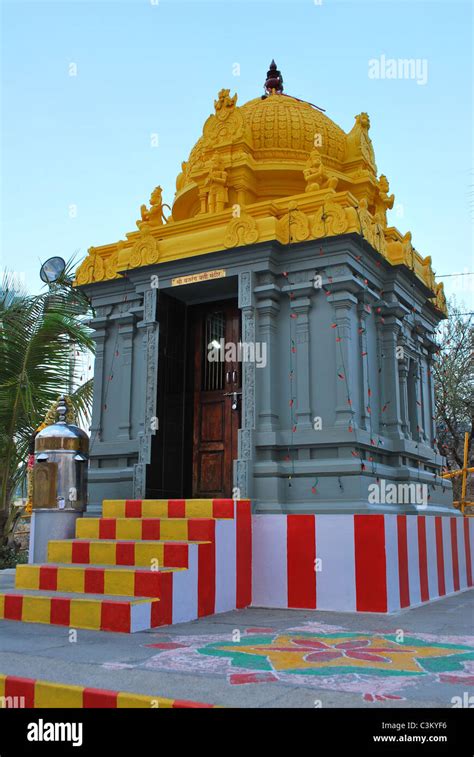 hanuman temple in pune Stock Photo - Alamy