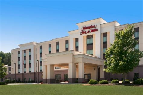 Hampton Inn & Suites Athens I-65 (Athens, AL): What to Know BEFORE You Bring Your Family