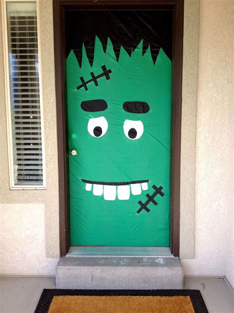 30+ Diy Halloween Door Decorations - DECOOMO