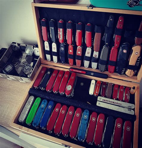 Victorinox Swiss army knives. Different models, vintage, colors. : r/CoolCollections