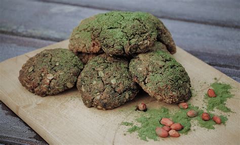 3 Recipes To Make Barley Grass Irresistible: Brownies, PB Cookies & Nice Cream!