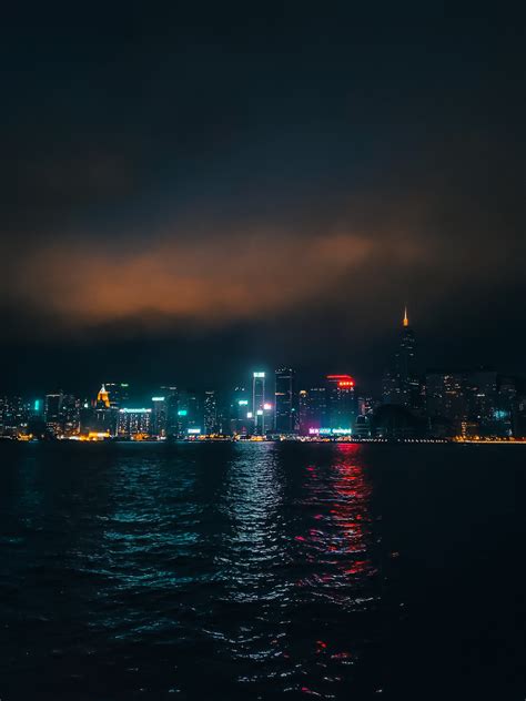 The Hong Kong Skyline : r/photocritique