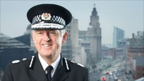 Merseyside Police to be overhauled to cope with cuts - BBC News