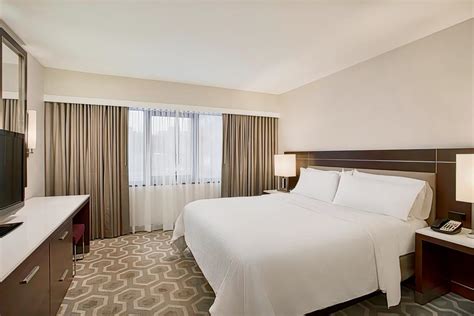 Embassy Suites by Hilton Washington DC Georgetown, Northwest Washington en journée • Réservation ...