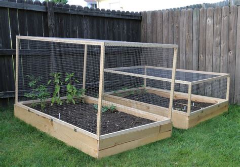 How to Make a Raised Garden Bed Cover With Hinges | Vegetable garden ...