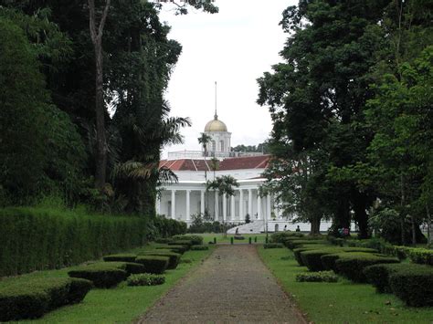 Obyek Wisata Kebun Raya Bogor Indonesia:The Village