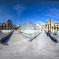 Experience Louvre Museum in Virtual Reality