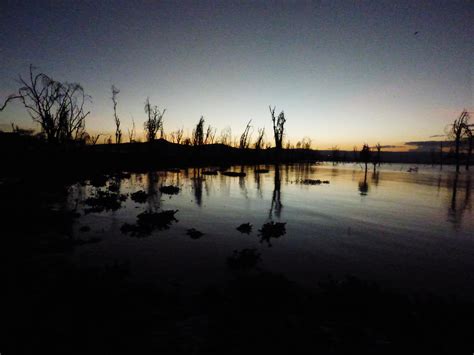 Sunset over Lake Naivasha, Kenya. : r/WaterFans