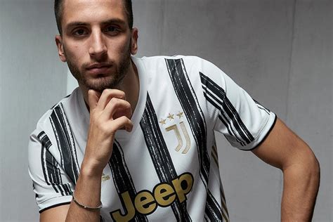 Juventus Home Kit / Juventus 2019-20 Adidas Home Kit | 19/20 Kits ...