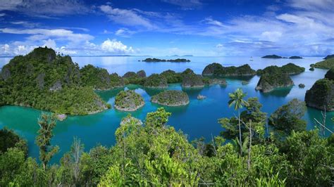 Landscape with Raja Ampat islands, New Guinea, West Papua province ...