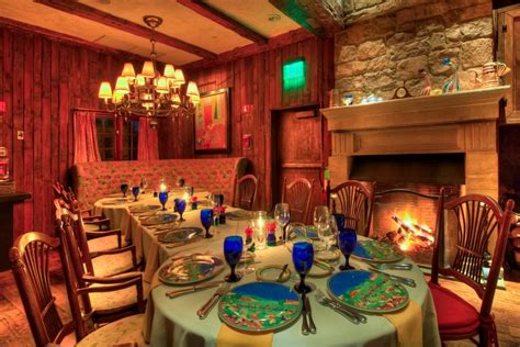 The Enchanted European: Rat's Restaurant - VUE magazine