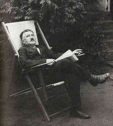 File:Josef Suk sitting028.jpg - Wikimedia Commons