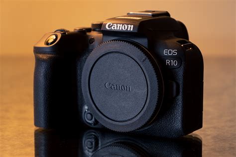 Canon R10 Review