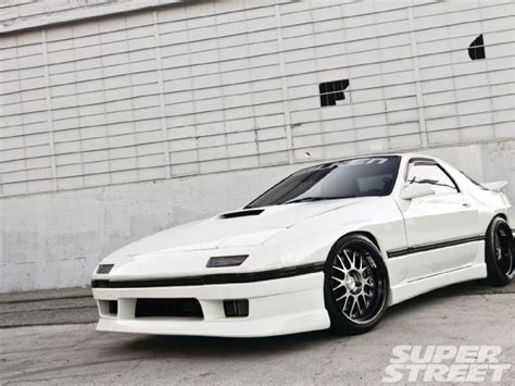 2nd gen rx7. intial d, anyone.