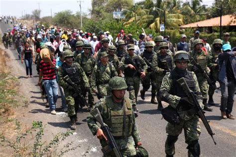 Mexico's drug war - Photo 5 - Pictures - CBS News