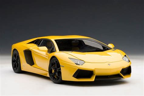 Lamborghini Aventador 1:18 Scale Model: The Next Best Thing - autoevolution