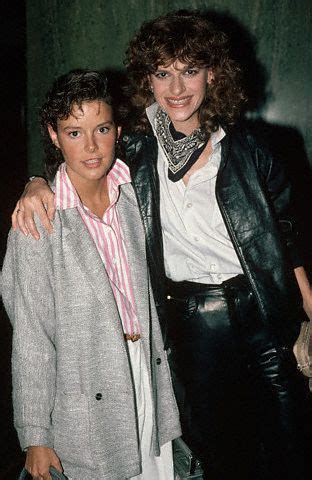 Sandra Bernhard and Amanda Bearse - Dating, Gossip, News, Photos