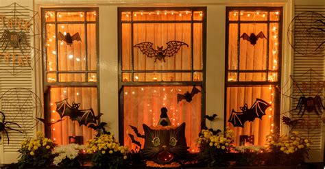 Halloween window decor: 10 spooky ideas for indoors and out | Homes ...