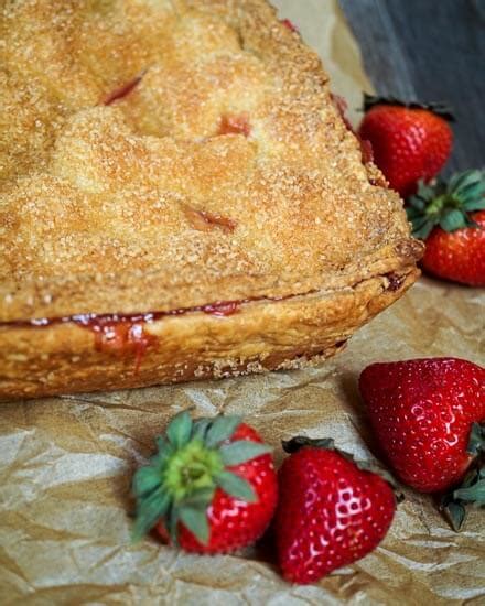 Rustic Strawberry Slab Pie Recipe - Hostess At Heart