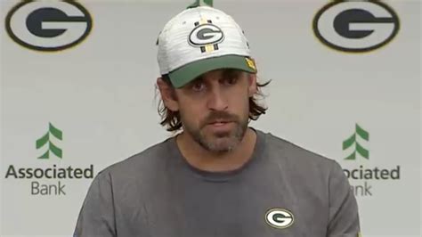 Aaron Rodgers Commits to Green Bay Packers and Explain Reasons for ...