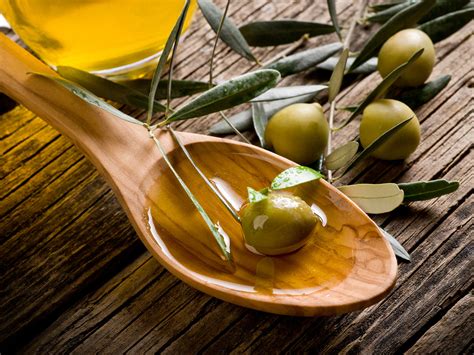 6 Benefits of Olive Seed Oil for Your Skin | Bucklers | Buckler's