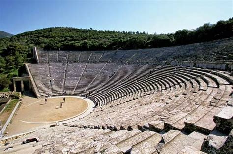 A Matter of Style: Ancient Greek Theatre