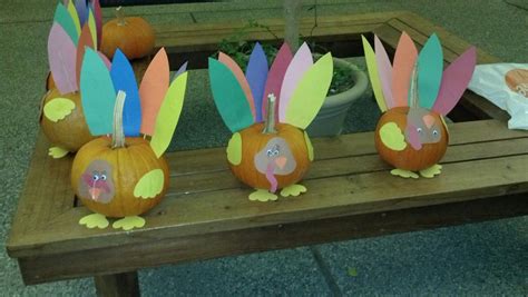 Pumpkin turkeys made by preschoolers. | Crafts, Thanksgiving, Pumpkin