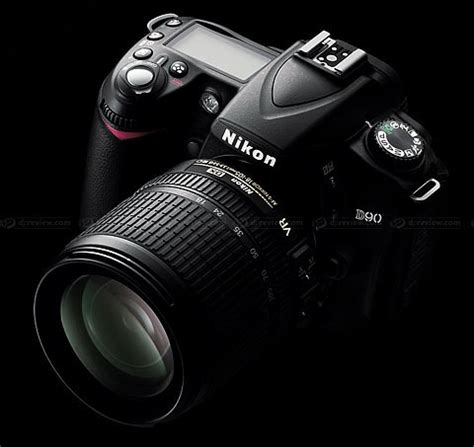 Nikon D90 12.3MP DSLR with 2 Nikon Batteries, Charger and SD card - Used Conditi - lagoagrio.gob.ec