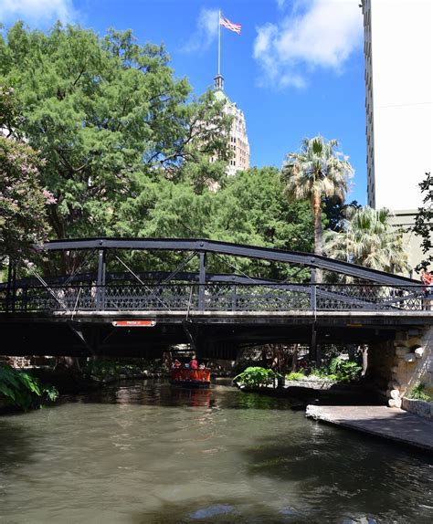 Join us on a narrated tour of The San Antonio River Walk, and discover ...