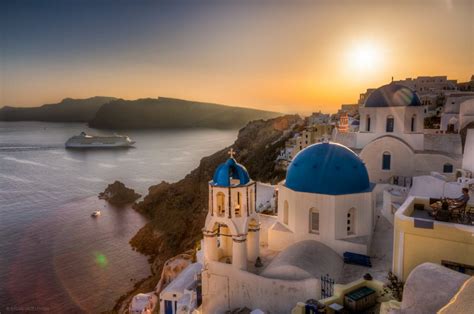 Santorini-Sunset-Cruise | Luxury Corporate Cruises