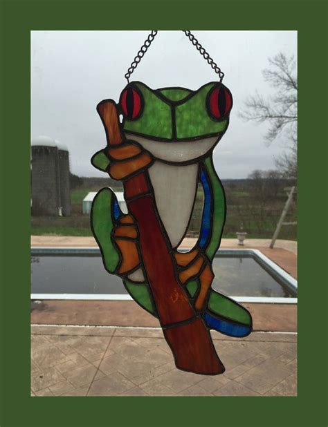 Handmade Stained Glass Red-Eyed Tree Frog | Red eyed tree frog, Tree ...