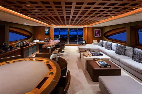 Pin em Yacht Interiors