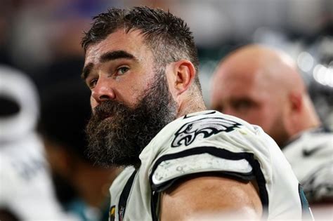 Jason Kelce Told Teammates He's Retiring After Playoffs Loss: Report ...