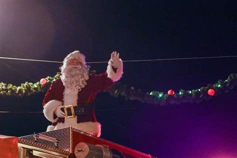 Annual Pitman Santa Parade delights crowds - nj.com