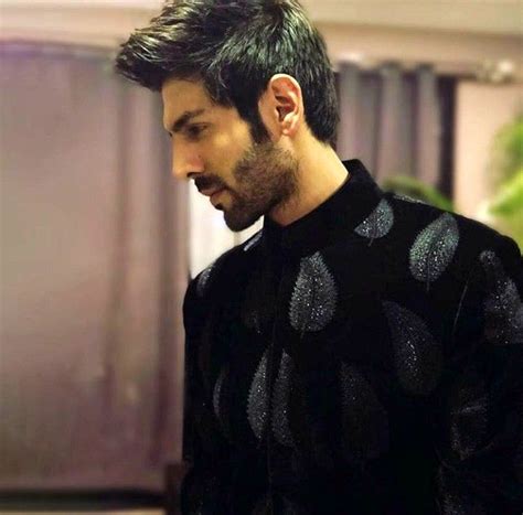 Kartik Aryan Hairstyle : Kartik is often seen in movies with a fresh ...