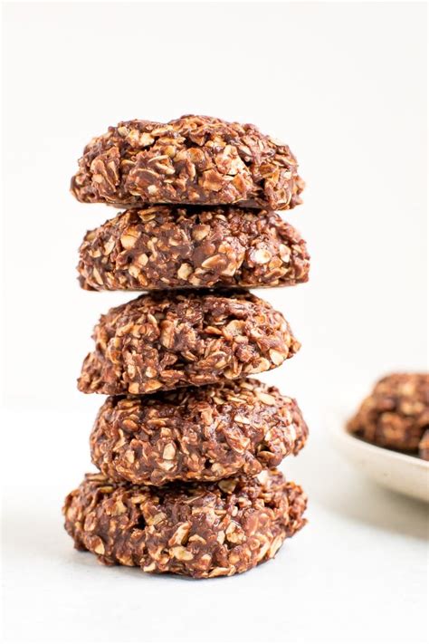 Healthy No Bake Cookies {Less Sugar + No Butter} - Eating Bird Food