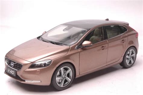 1:18 Diecast Model for Volvo V40 2016 Brown SUV Alloy Toy Car Collection Miniature-in Diecasts ...