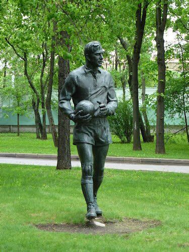 Lev Yashin Statue | Deportes