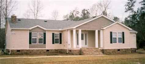 mobile homes with brick skirting - Google Search | Ranch house exterior, Mobile home porch ...