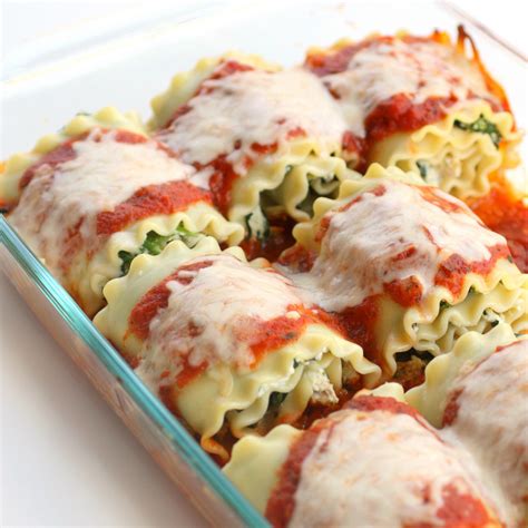 Healthy Spinach Lasagna Rolls - The Girl Who Ate Everything