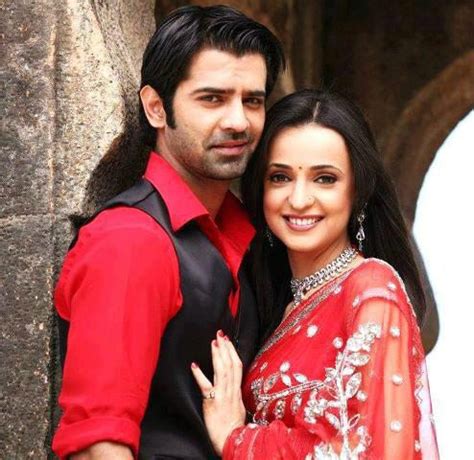 Iss Pyaar Ko Kya Naam Doon 3: Sanaya Irani BACK opposite Barun Sobti in ...