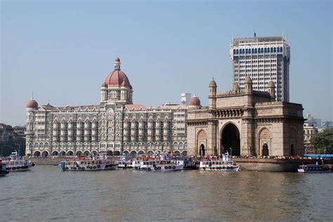 Gateway of India Mumbai – History, Architecture, Visit Timing & Entry Fee