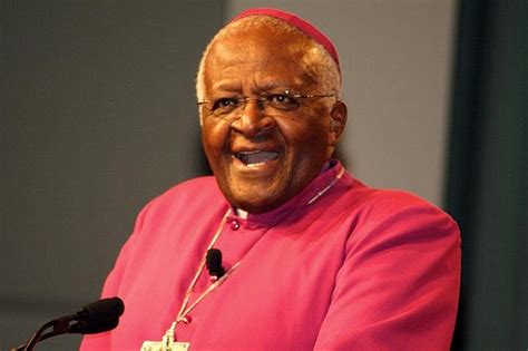 10 Facts about Archbishop Desmond Tutu | Fact File