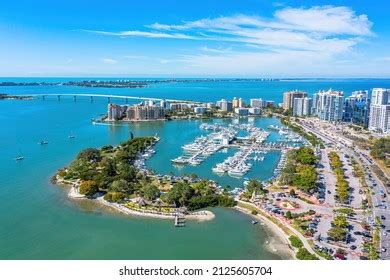 Sarasota Florida Downtown Bayfront Park Marina Stock Photo 2125605704 ...