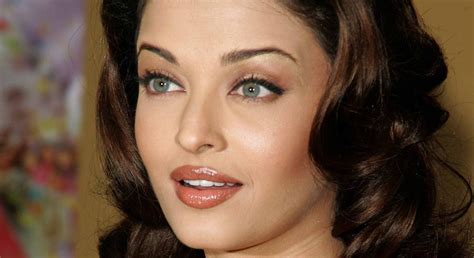 Top 9 Most Beautiful Eyes the World Has Ever Known - Famous Celebrity Bible